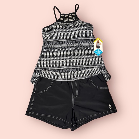 Free Country 2 Piece Tankini and Shorts Swim Set - Picture 2 of 6